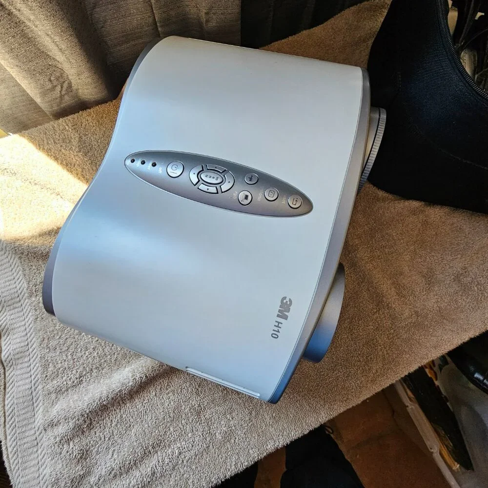 vintage 3M H10 Windows movie projector
